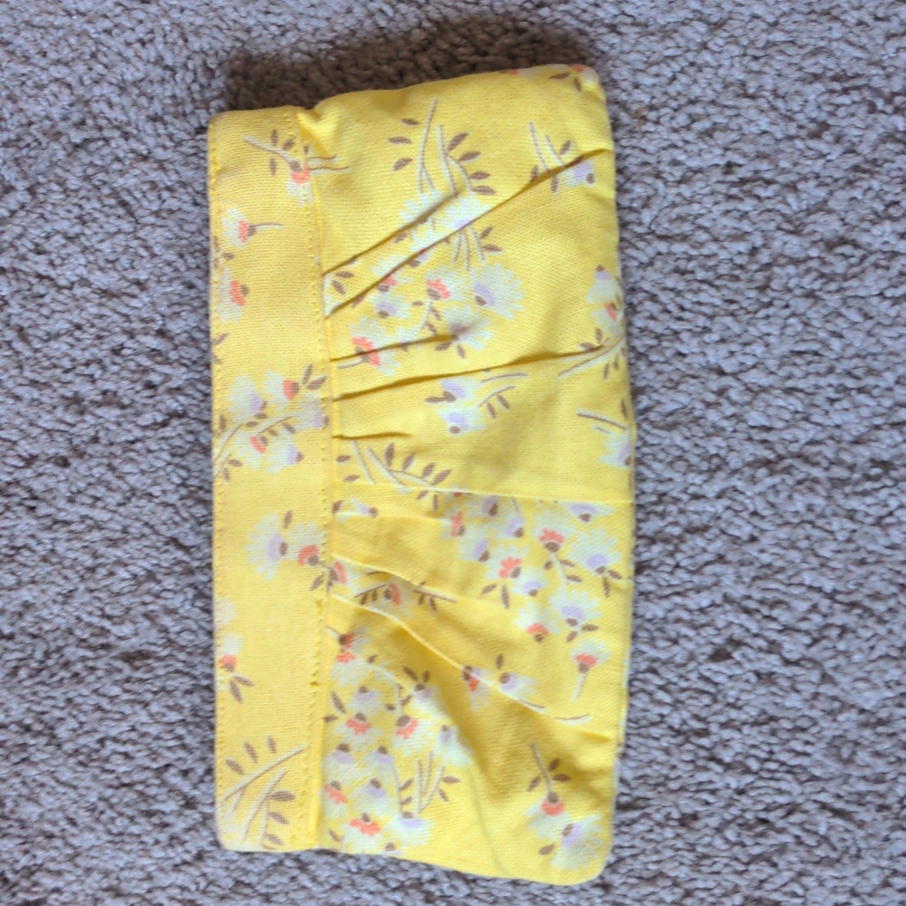 Old navy bag, yellow summer bag